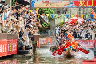 手感一般！狄龙23中8拿到25分5篮板4抢断